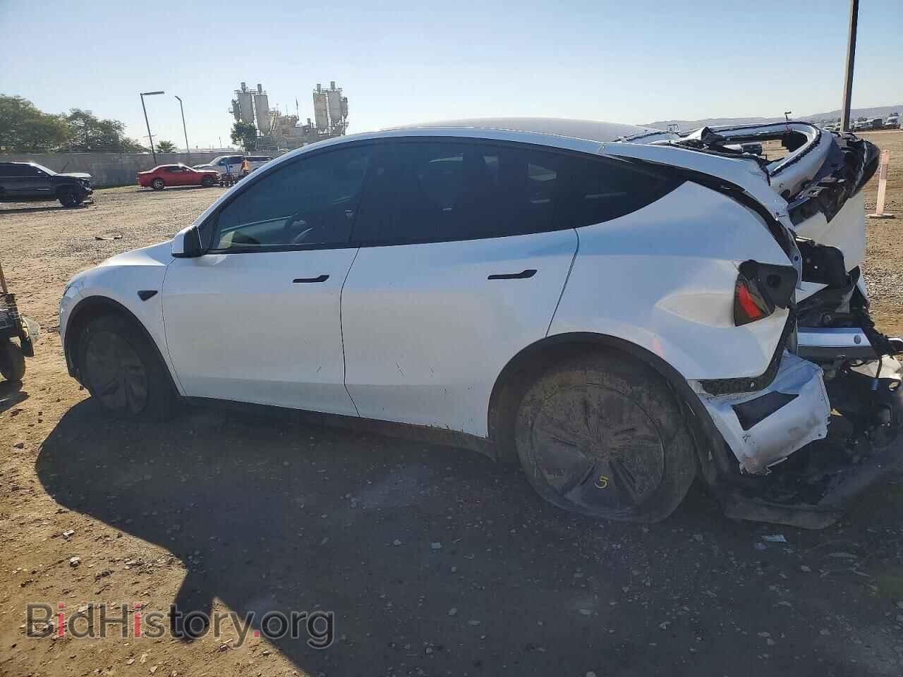 2026 TESLA MODEL Y - VIN: 7SAYGDED0TF414583 - Фото 2