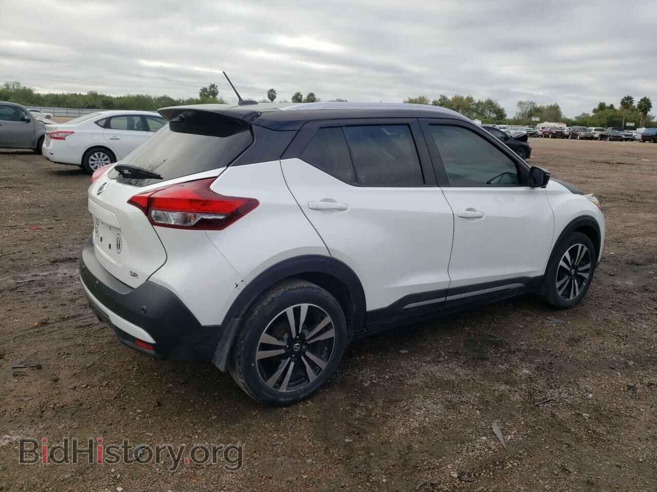 2020 NISSAN KICKS - VIN: 3N1CP5DV8LL564839 - Фото 3