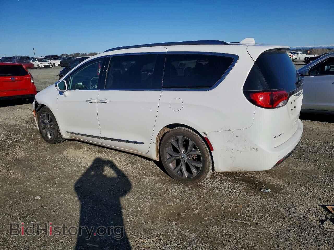 2018 CHRYSLER PACIFICA - VIN: 2C4RC1GG2JR103497 - Фото 2