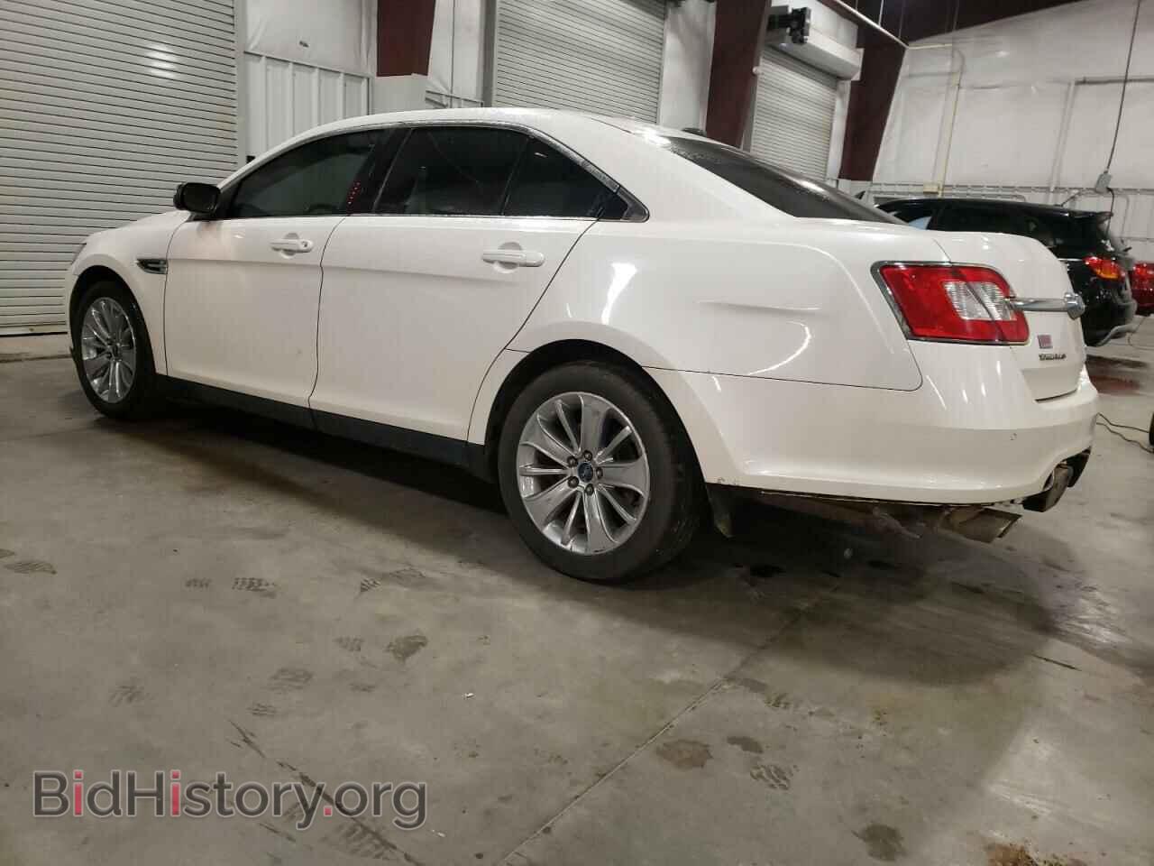 2011 FORD TAURUS - VIN: 1FAHP2JW6BG152670 - Фото 2