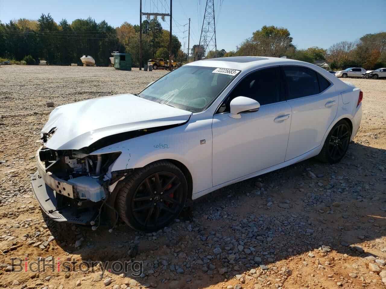 Photo JTHBE1D24F5015445 - LEXUS IS 2015