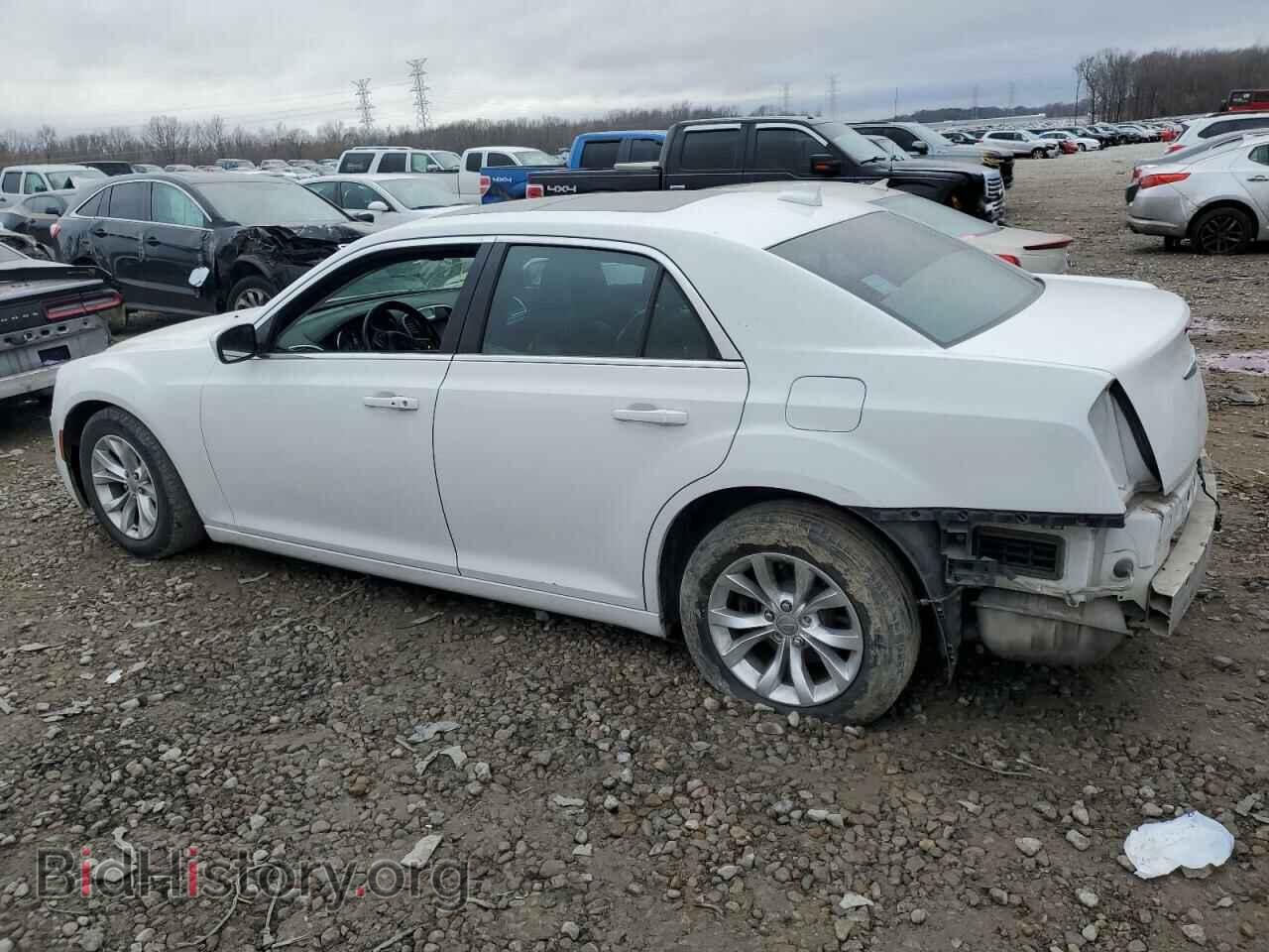 2015 CHRYSLER 300 - VIN: 2C3CCAAG5FH791821 - Фото 2