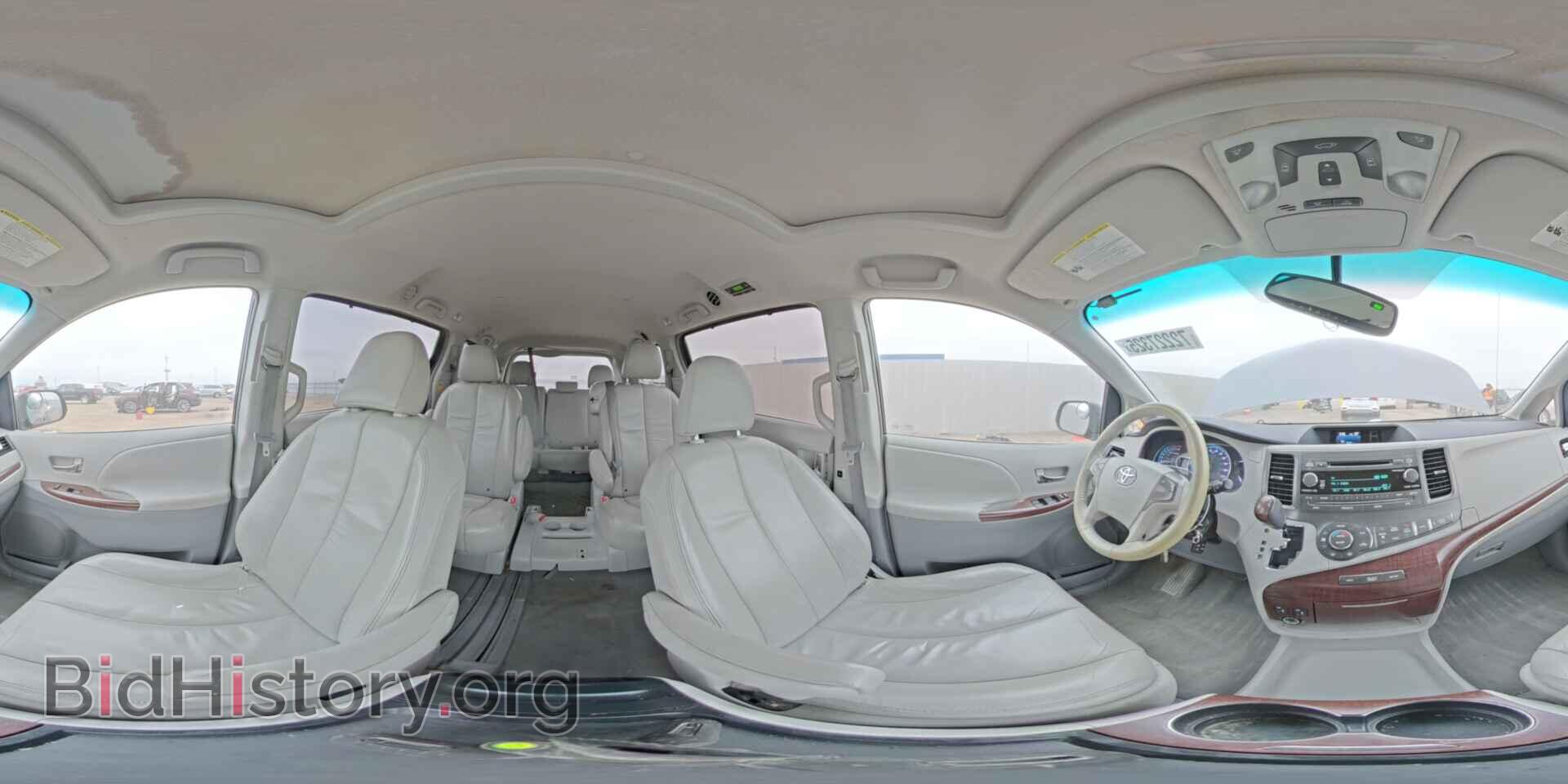 2011 TOYOTA All Models - VIN: 5TDYK3DC8BS005692 - Фото 15