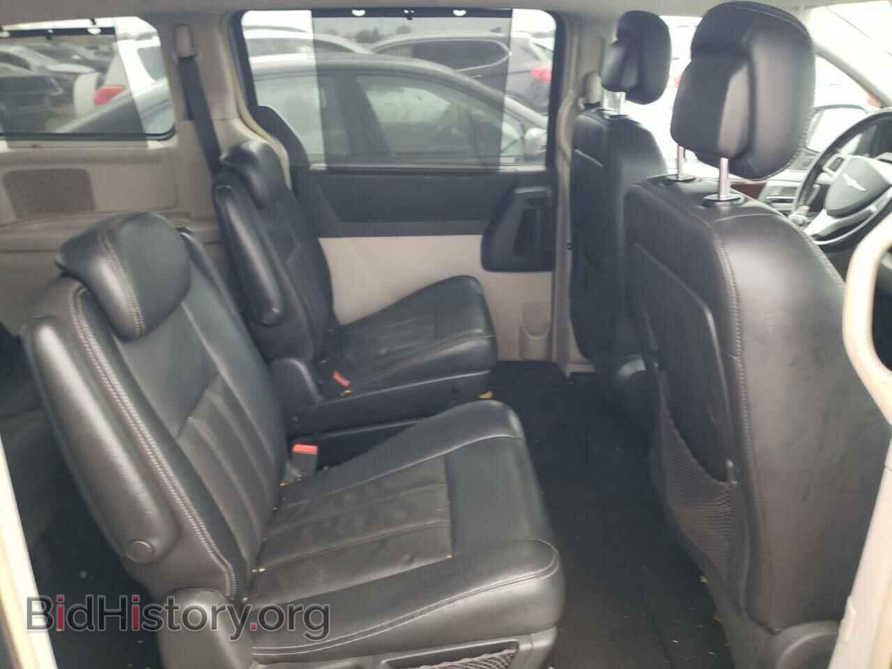 2010 CHRYSLER MINIVAN - VIN: 2A4RR8D10AR405582 - Фото 11