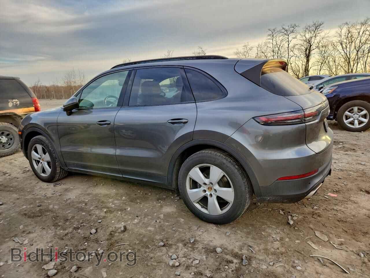 2019 PORSCHE CAYENNE - VIN: WP1AA2AY1KDA06241 - Photo 2