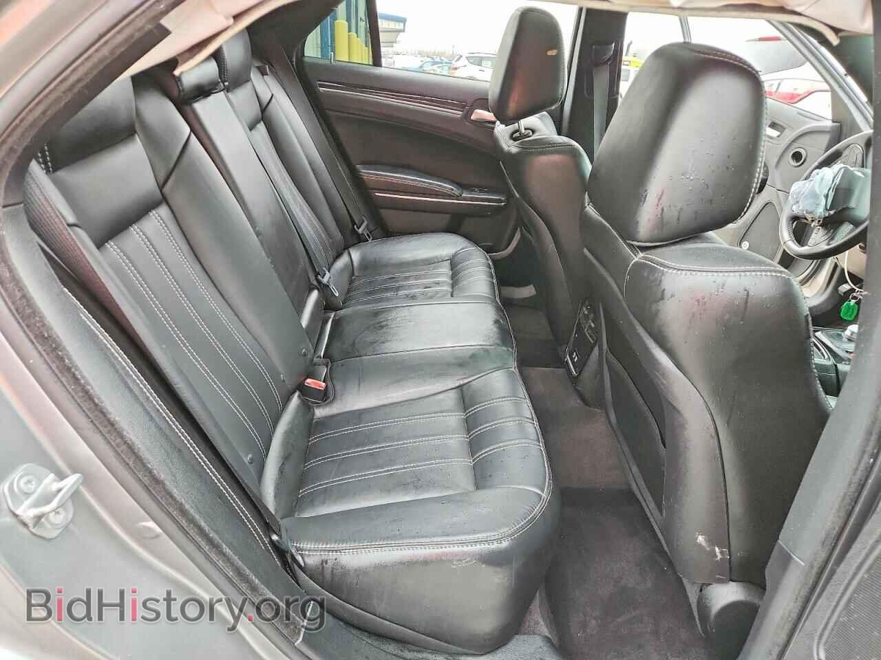2018 CHRYSLER 300 - VIN: 2C3CCABG7JH266430 - Photo 10