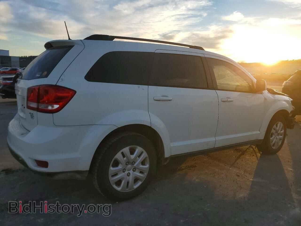 2019 DODGE JOURNEY - VIN: 3C4PDCBB0KT758199 - Фото 3