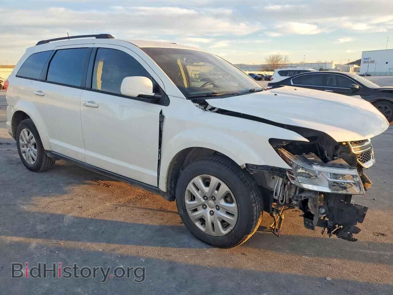 2019 DODGE JOURNEY - VIN: 3C4PDCBB0KT758199 - Фото 4