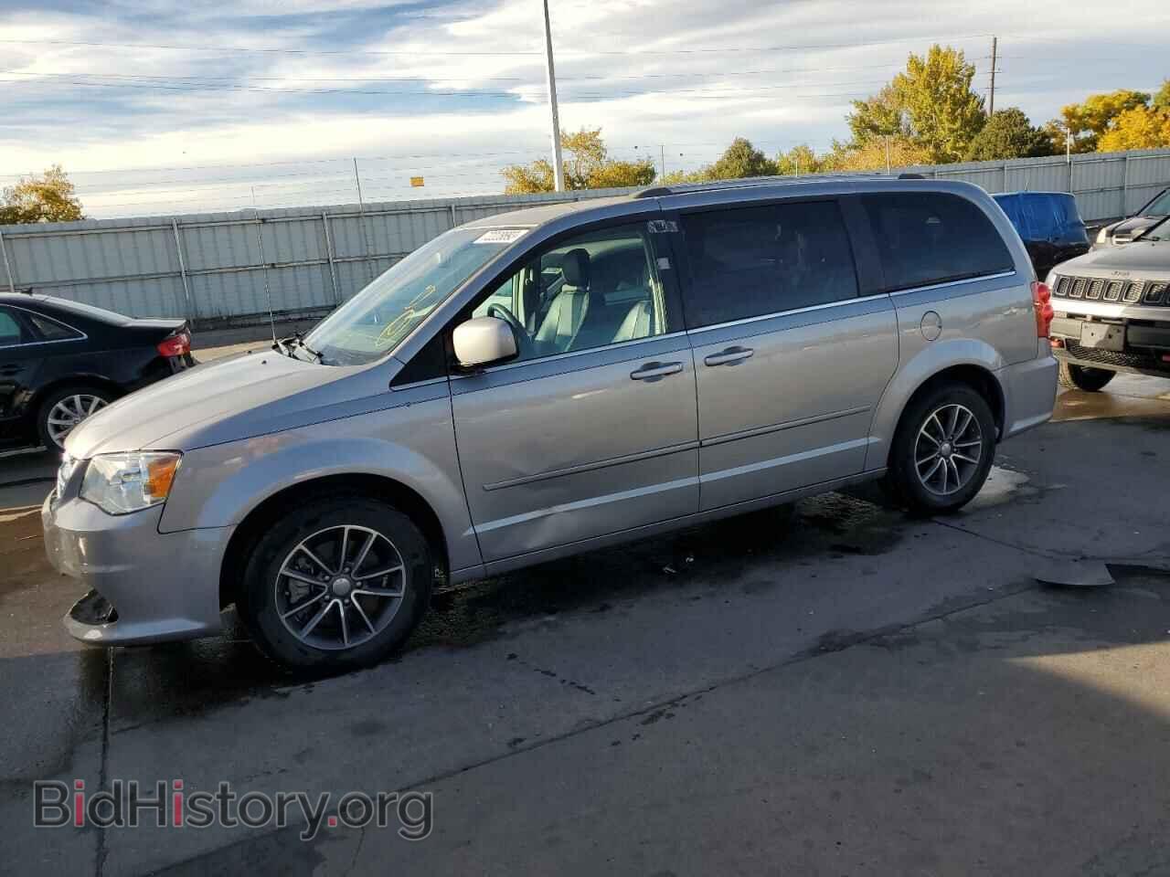 Фотография 2C4RDGCG5HR685398 - DODGE CARAVAN 2017