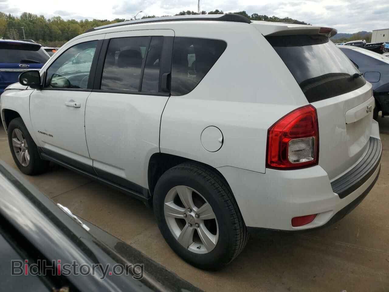 2011 JEEP COMPASS - VIN: 1J4NT1FB2BD228275 - Photo 2