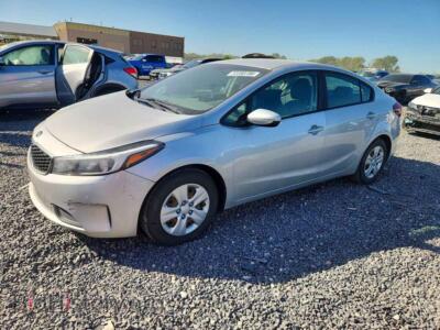 2017 Kia FORTE LX, silver — VIN 3KPFK4A72HE045404, Copart