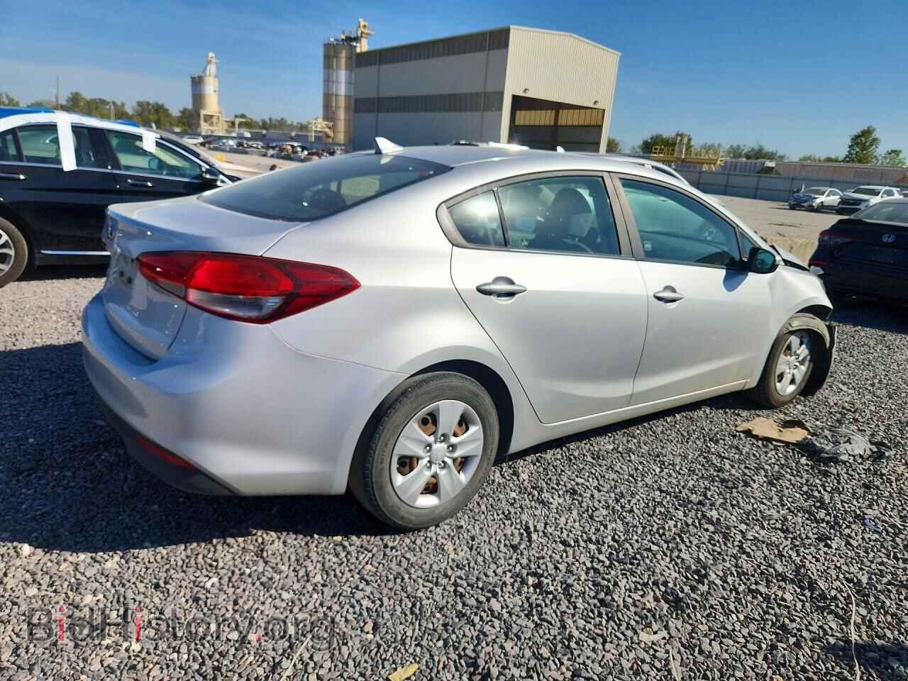 2017 KIA FORTE - VIN: 3KPFK4A72HE045404 - Photo 3