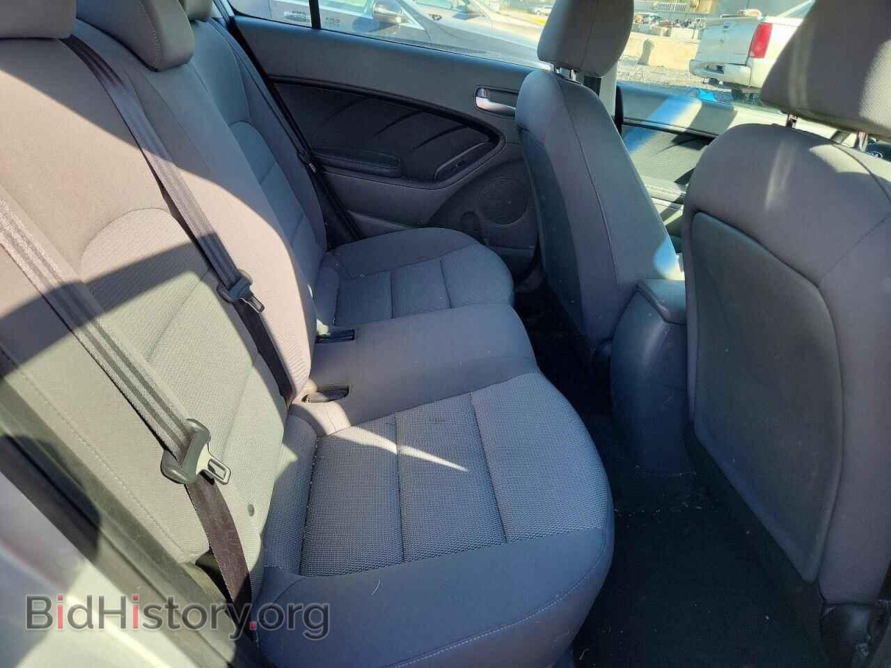 2017 KIA FORTE - VIN: 3KPFK4A72HE045404 - Photo 10