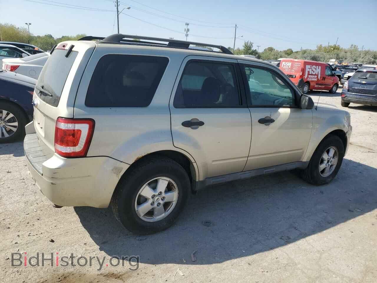 2010 FORD ESCAPE - VIN: 1FMCU0D79AKC94976 - Фото 3