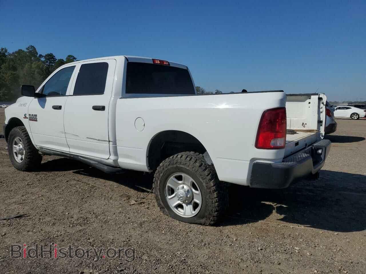 2018 RAM All Models - VIN: 3C6UR5CL3JG283797 - Фото 2