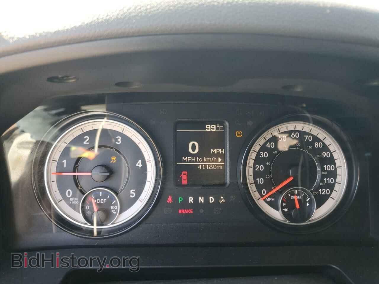 2018 RAM All Models - VIN: 3C6UR5CL3JG283797 - Фото 9