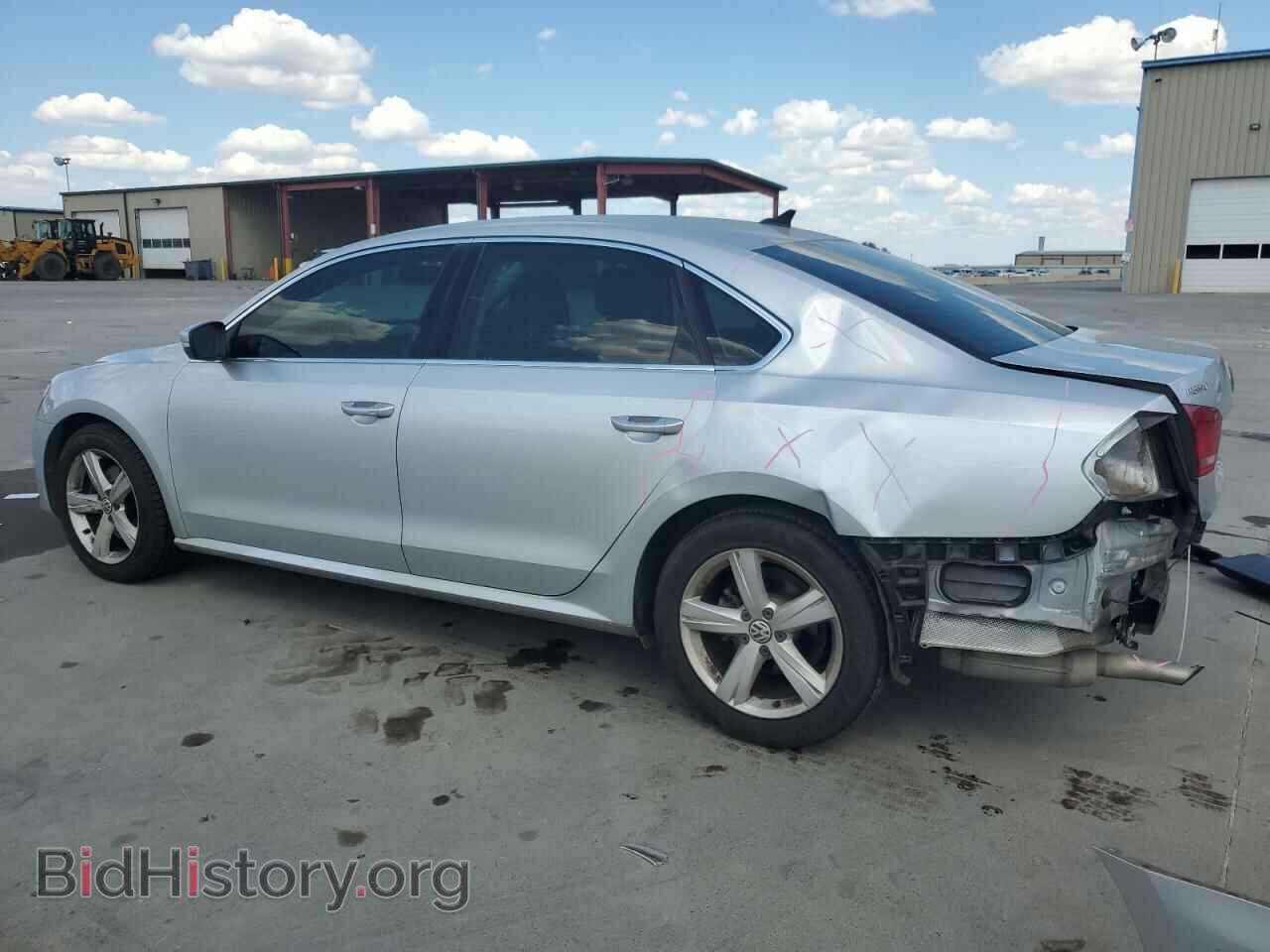 2015 VOLKSWAGEN PASSAT - VIN: 1VWAS7A30FC080775 - Фото 2