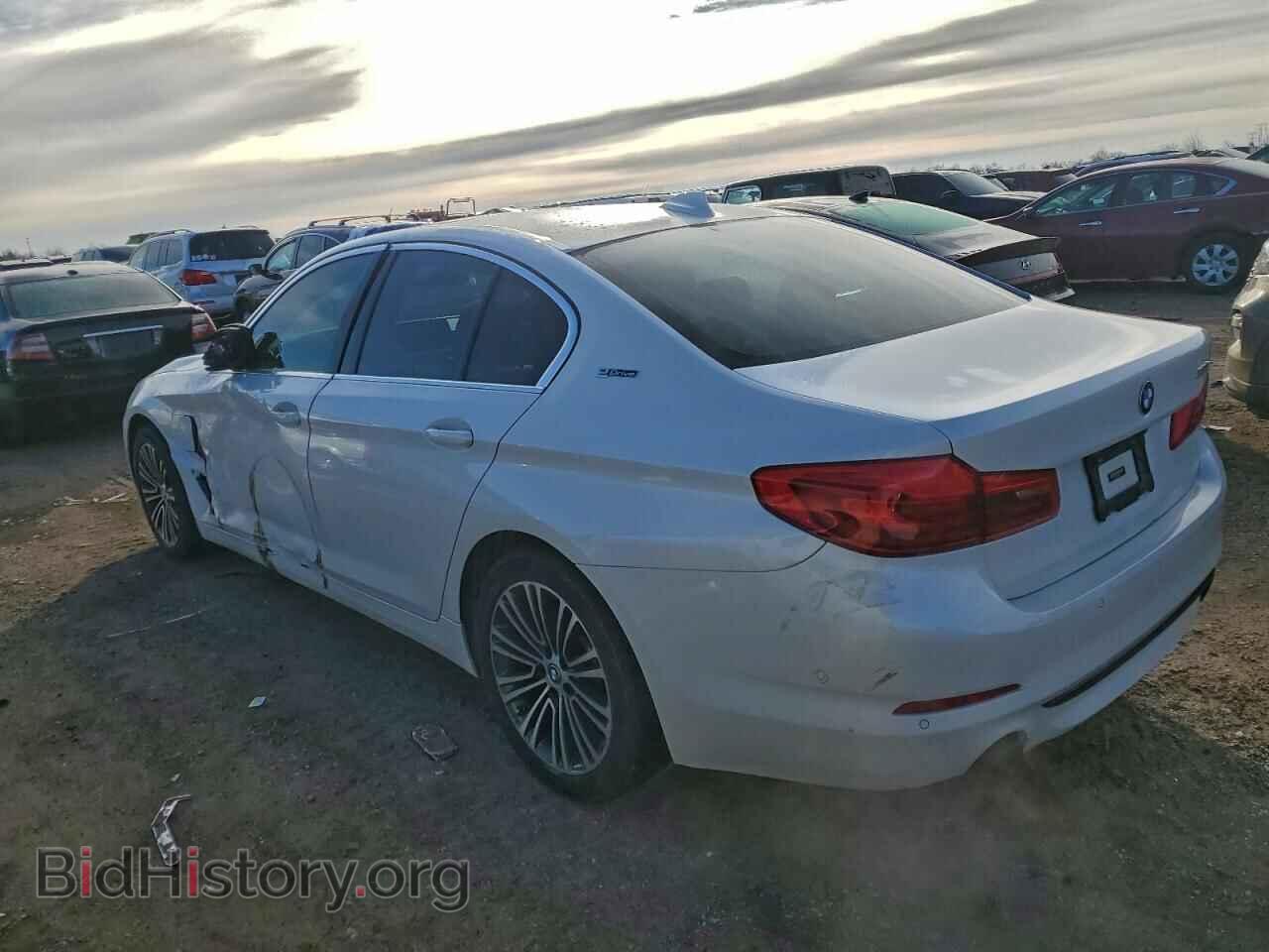 2019 BMW 5 SERIES - VIN: WBAJB1C59KB376812 - Фото 2