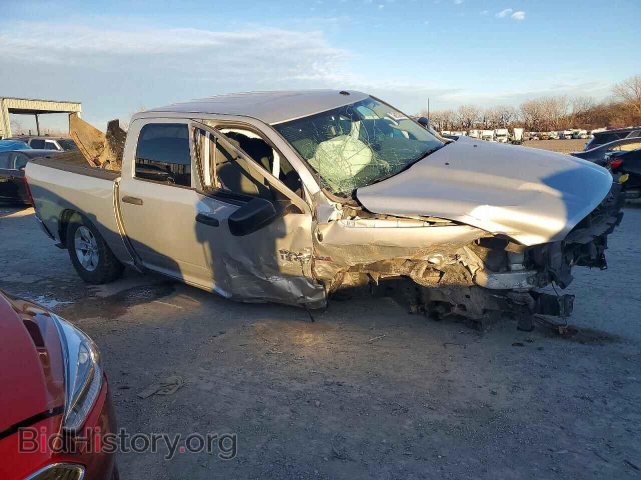 2016 RAM 1500 - VIN: 3C6RR7KT8GG232601 - Photo 4