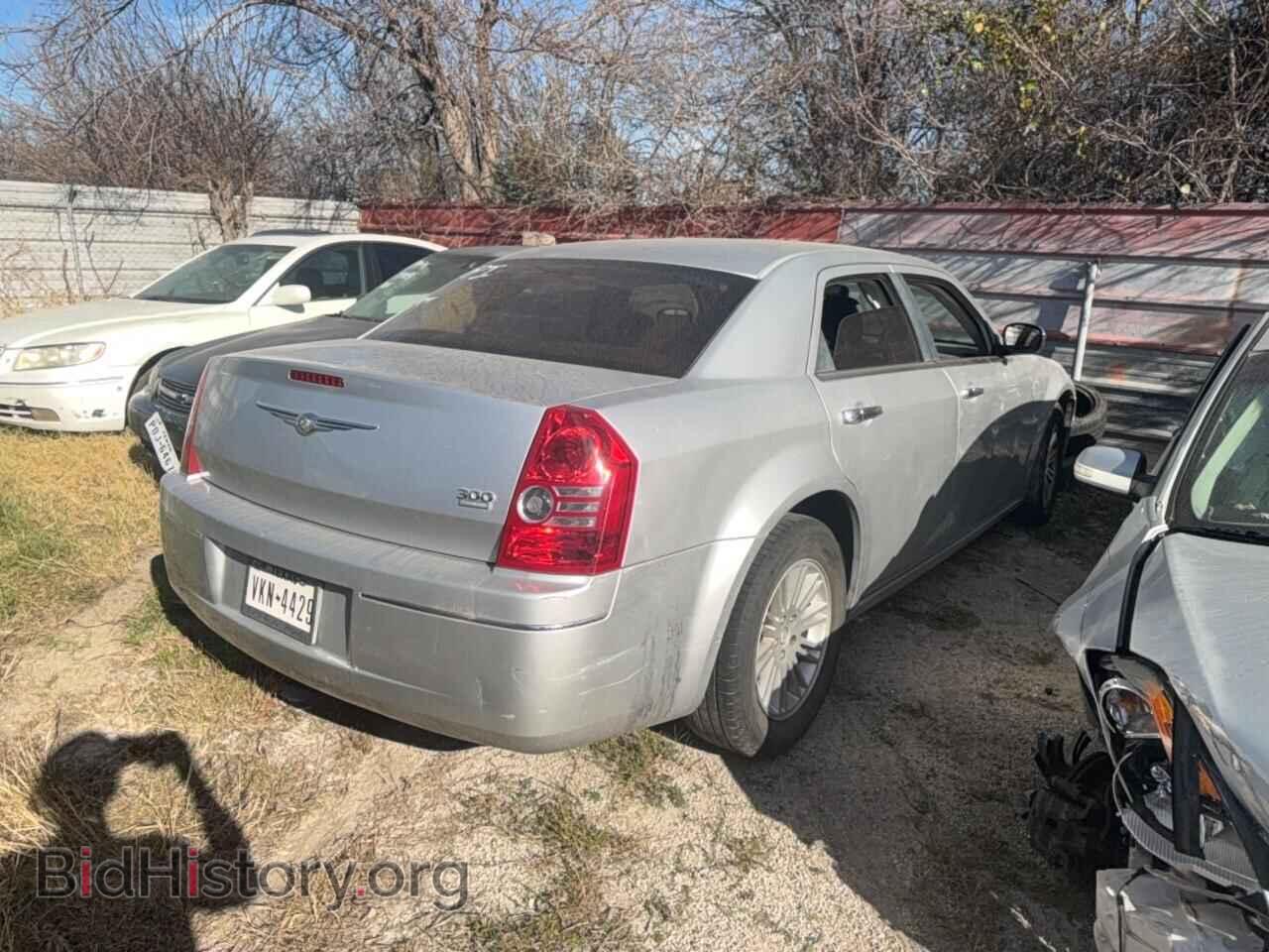 2010 CHRYSLER 300 - VIN: 2C3CA4CD5AH164913 - Фото 4