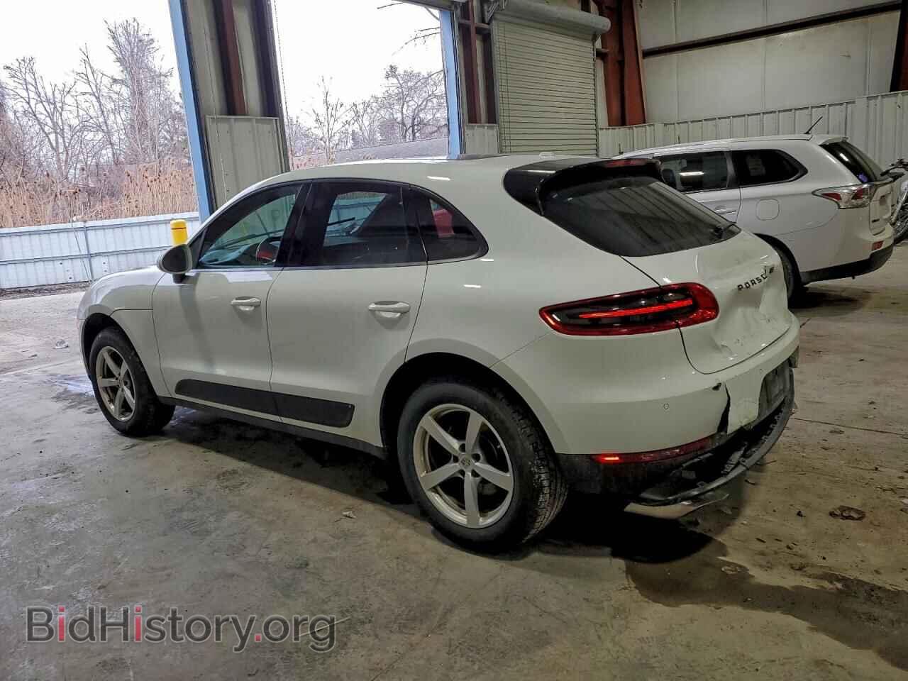 2018 PORSCHE MACAN - VIN: WP1AA2A50JLB11556 - Фото 2