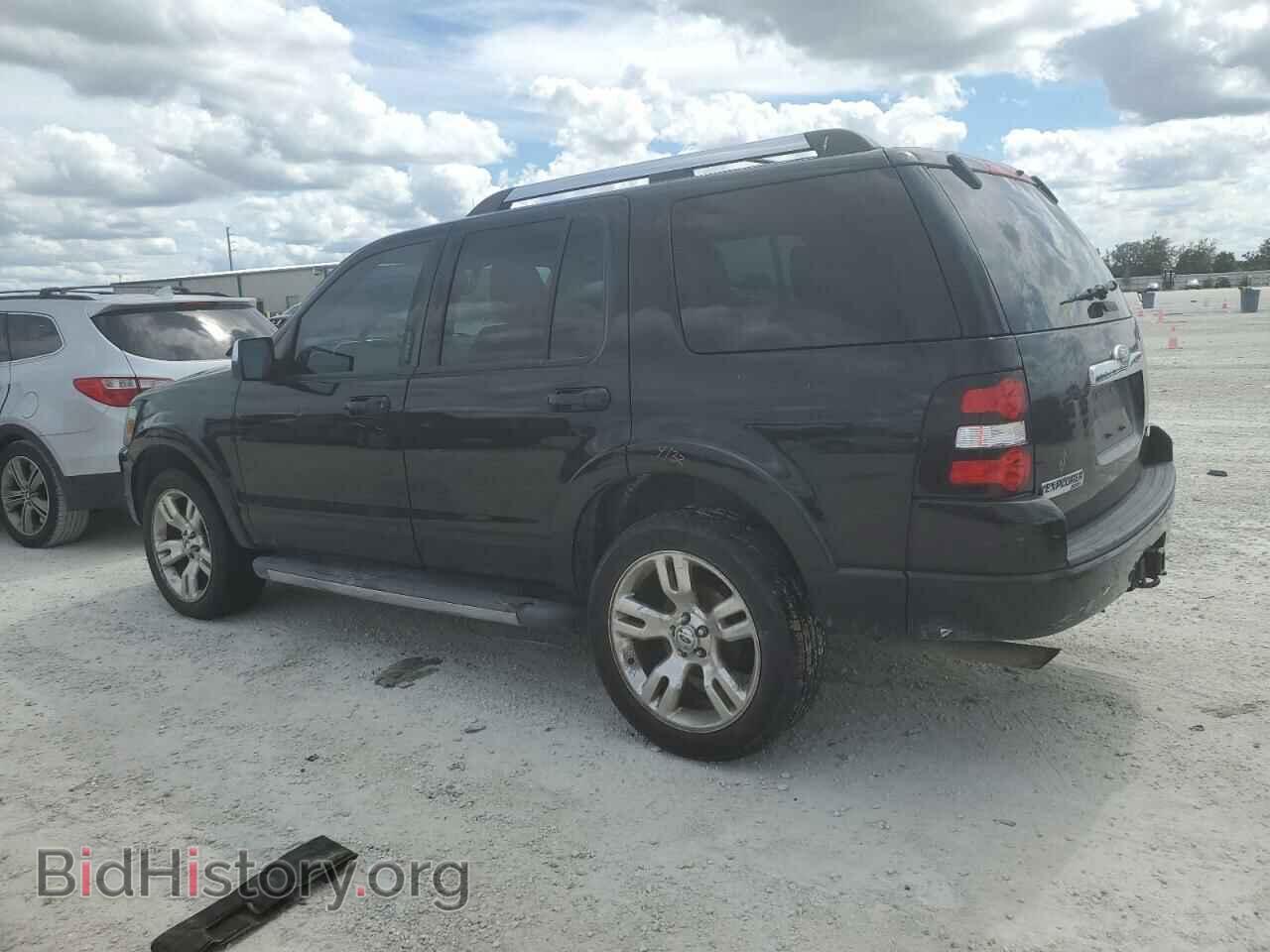 2010 FORD EXPLORER - VIN: 1FMEU8F83AUB02744 - Фото 2