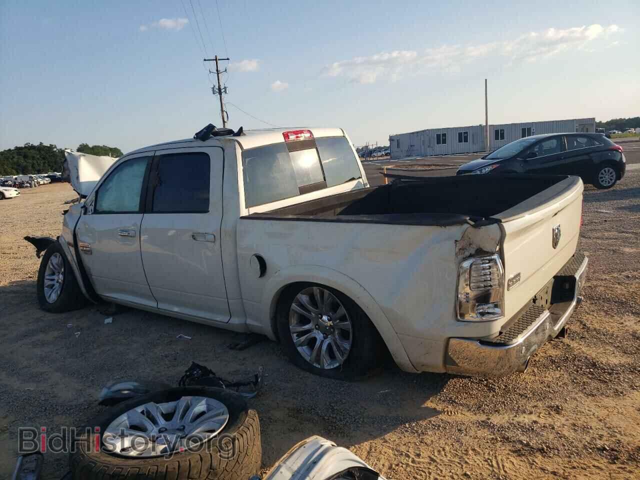 2016 RAM 1500 - VIN: 1C6RR6PM1GS387589 - Фото 2