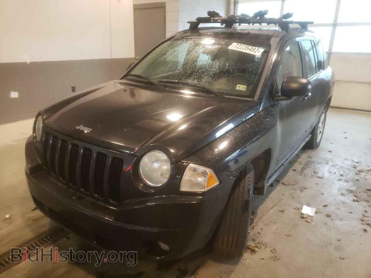 Photo 1J4NF4FB9AD572063 - JEEP COMPASS 2010