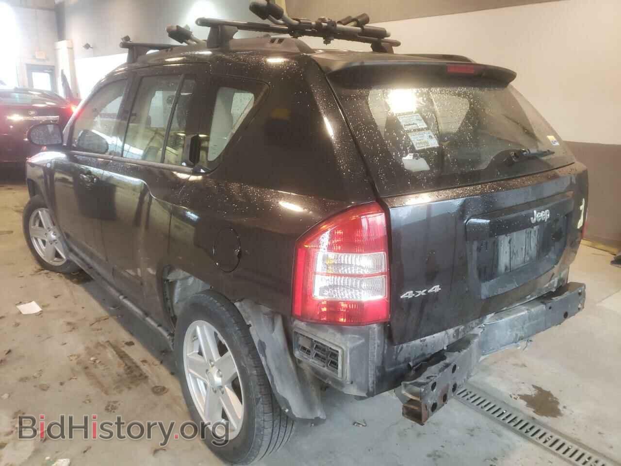2010 JEEP COMPASS - VIN: 1J4NF4FB9AD572063 - Photo 2
