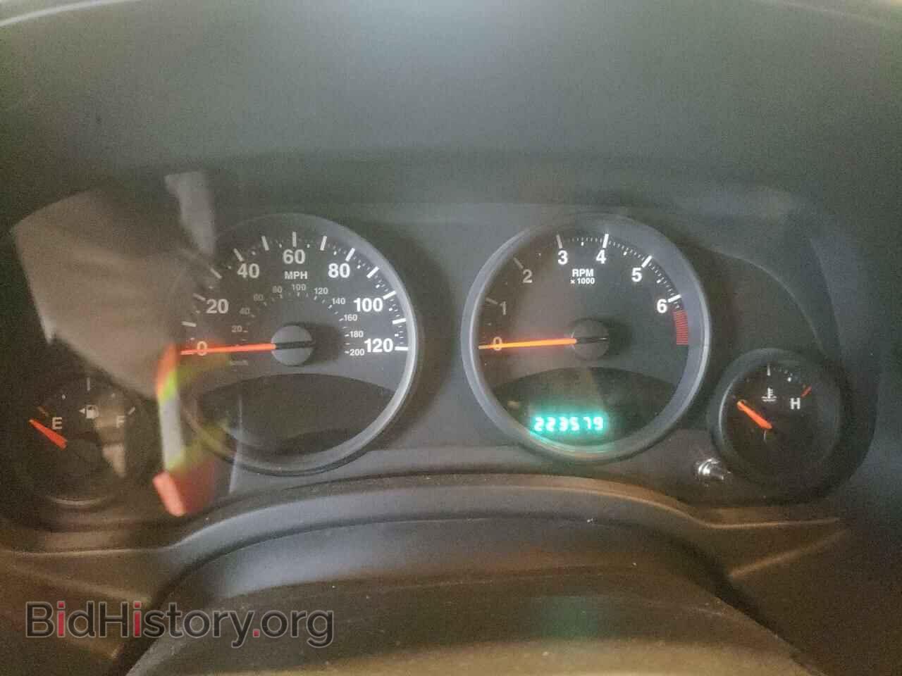2010 JEEP COMPASS - VIN: 1J4NF4FB9AD572063 - Photo 9