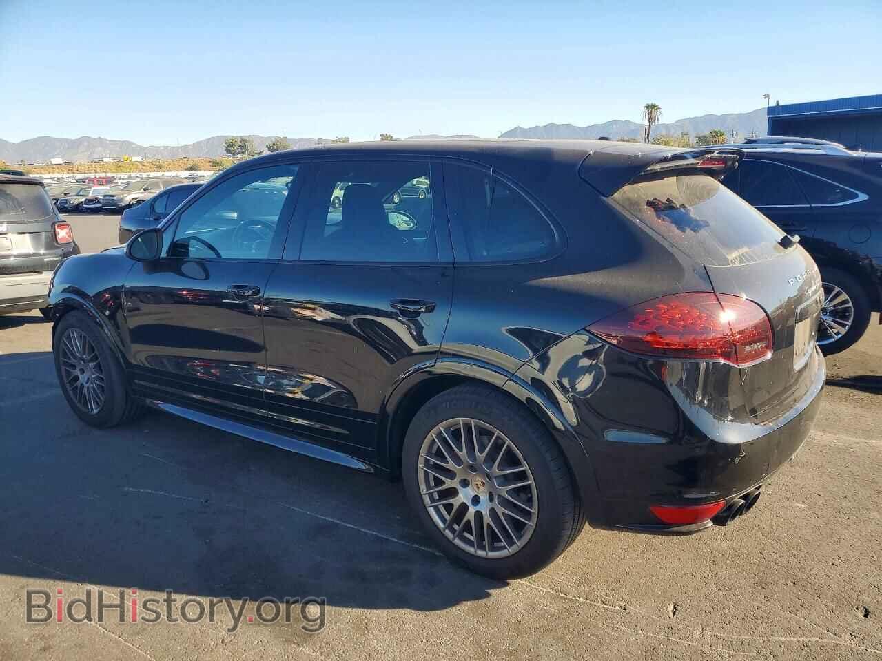 2013 PORSCHE CAYENNE - VIN: WP1AD2A28DLA74290 - Photo 2