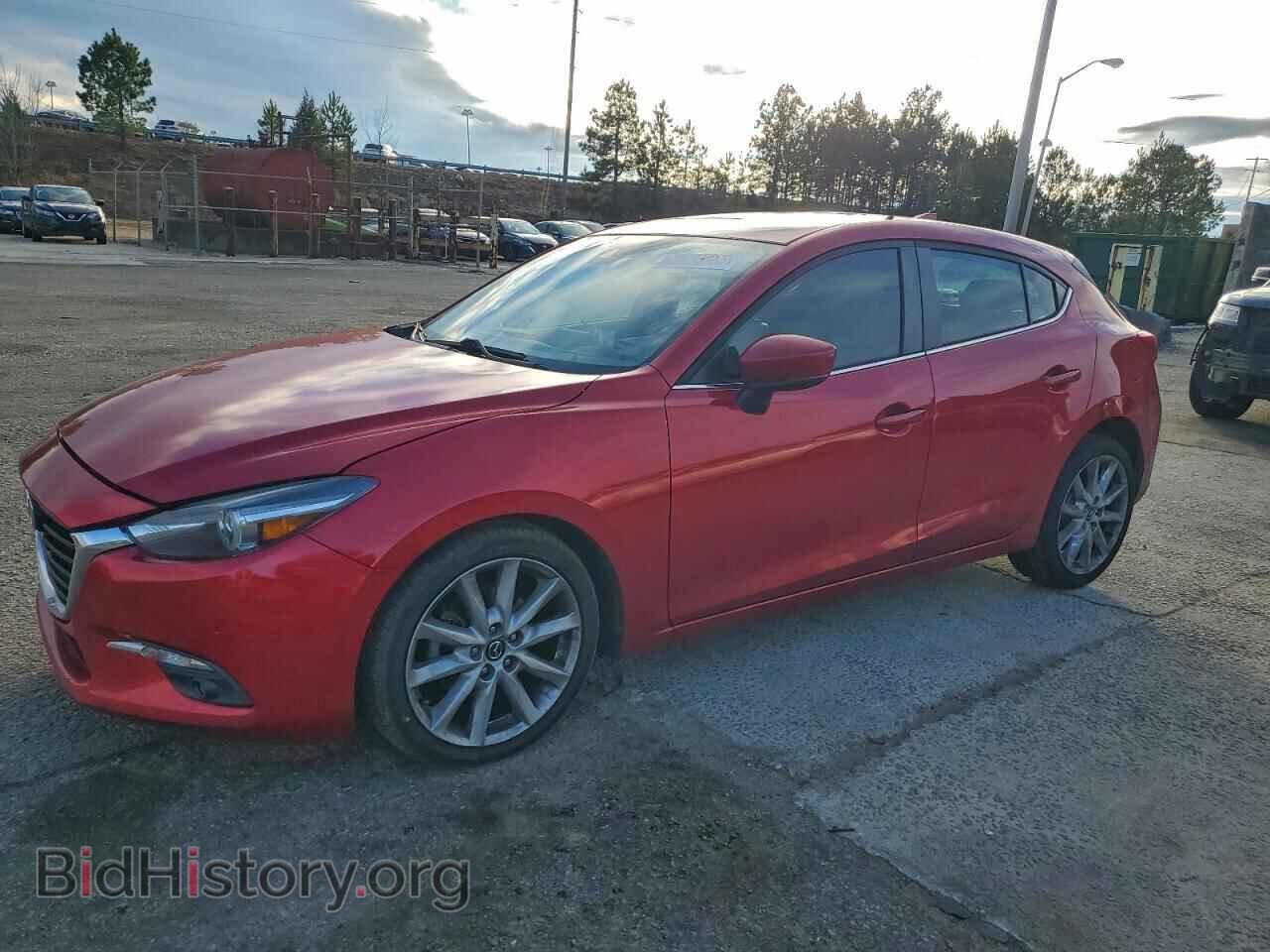 Фотография 3MZBN1M3XHM133682 - MAZDA 3 2017