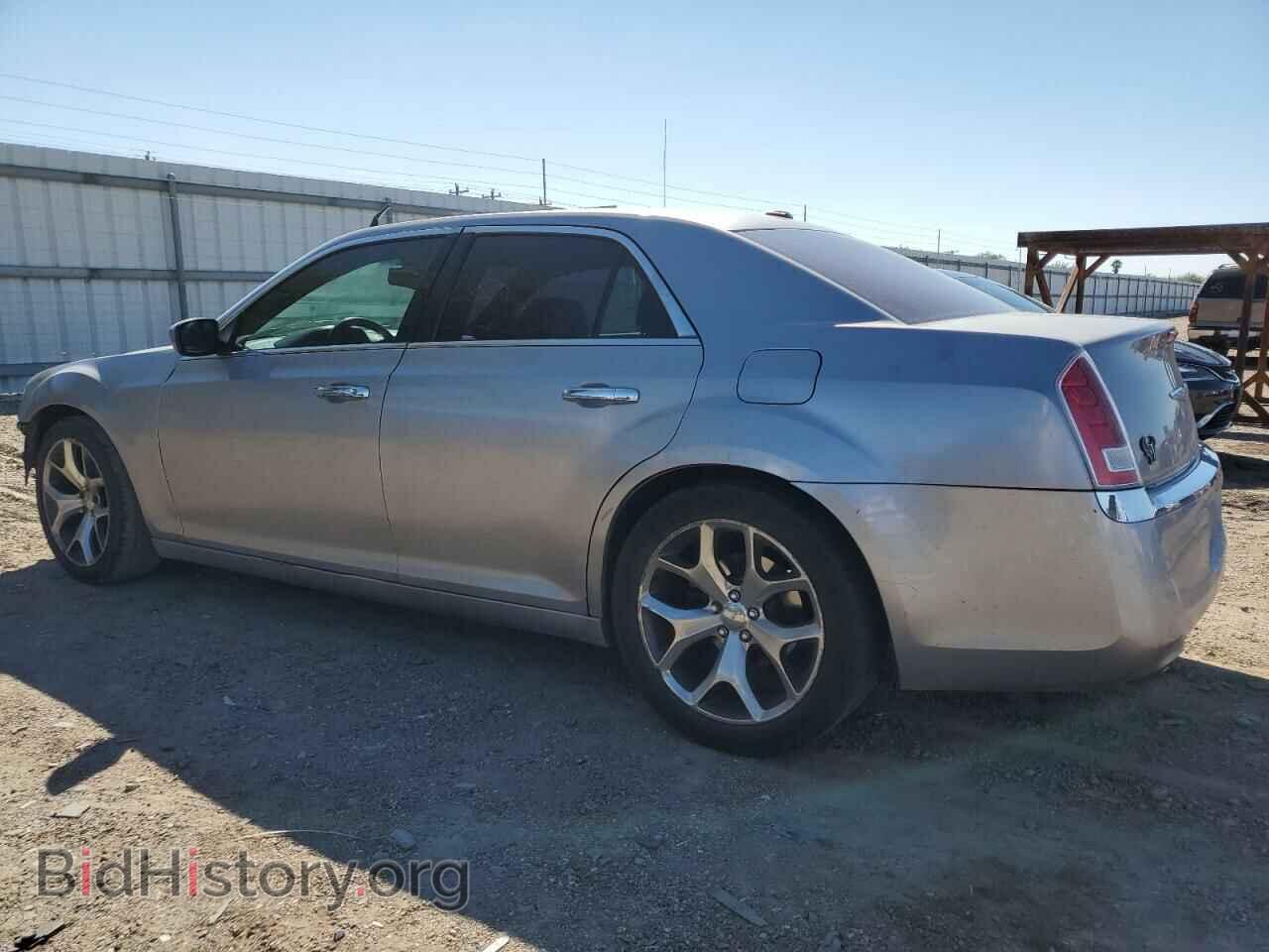 2013 CHRYSLER 300 - VIN: 2C3CCAAG9DH572311 - Фото 2