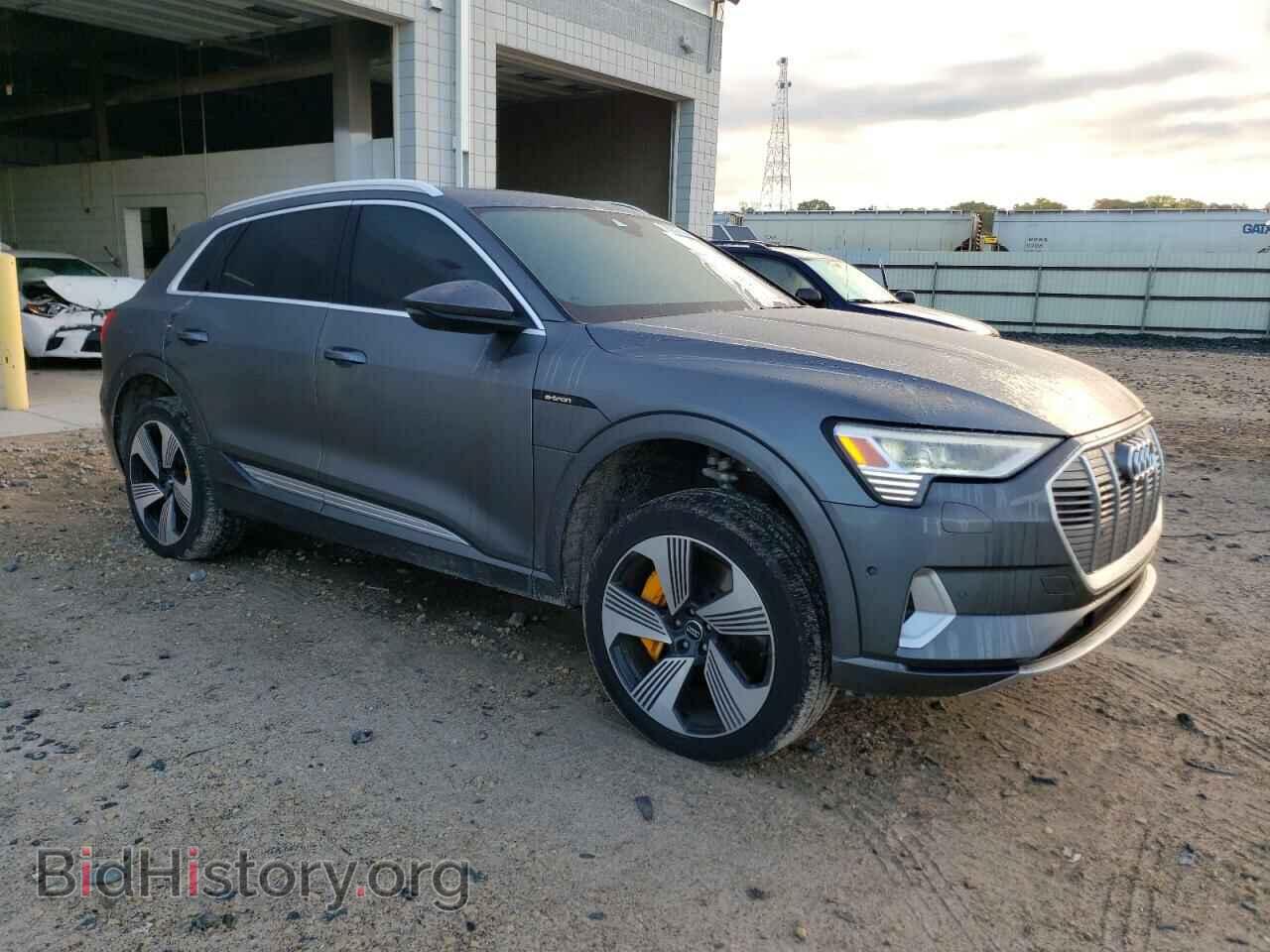 2019 AUDI E-TRON - VIN: WA1VAAGE7KB005885 - Photo 4