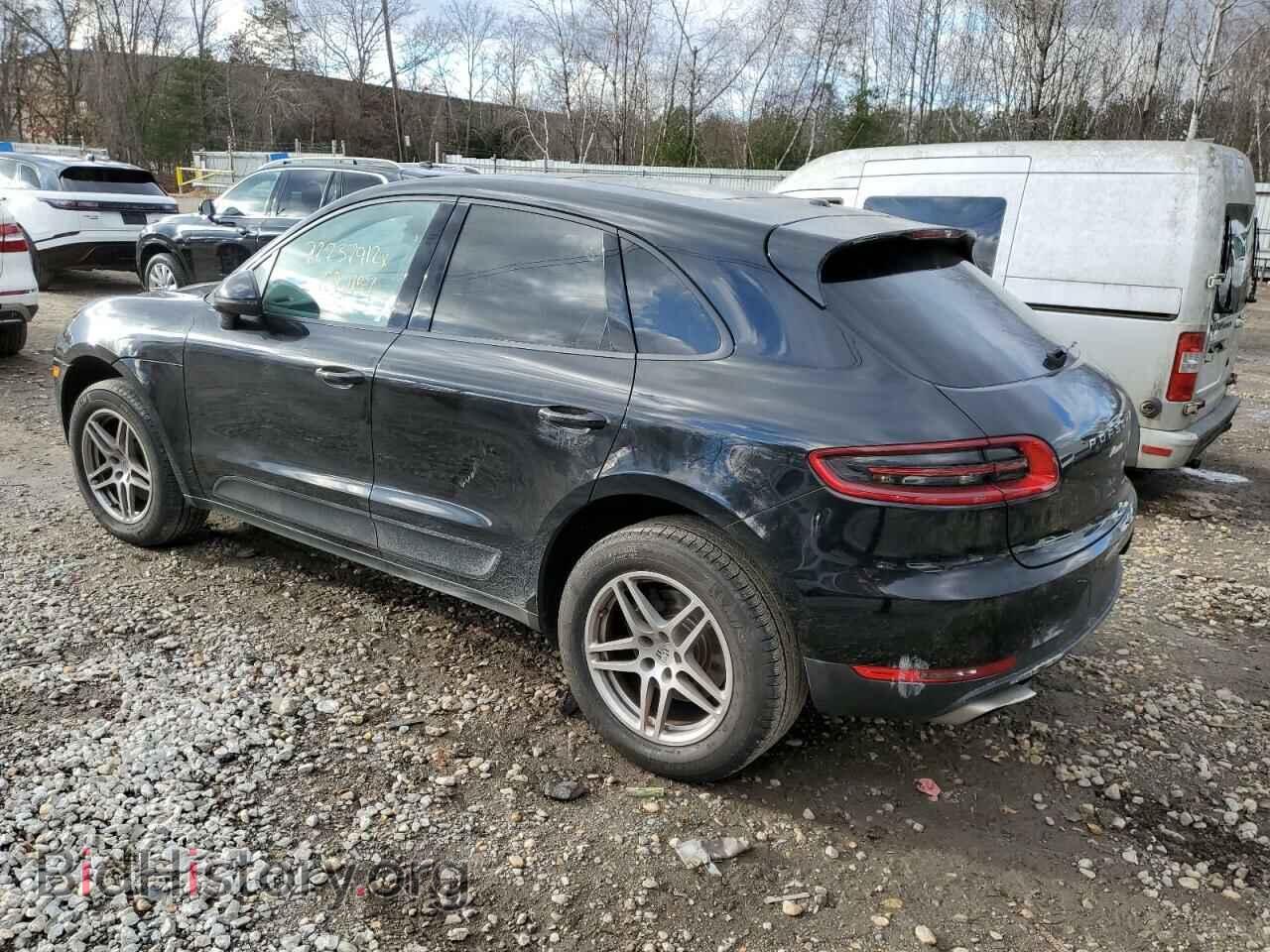 2017 PORSCHE MACAN - VIN: WP1AA2A59HLB04647 - Photo 2