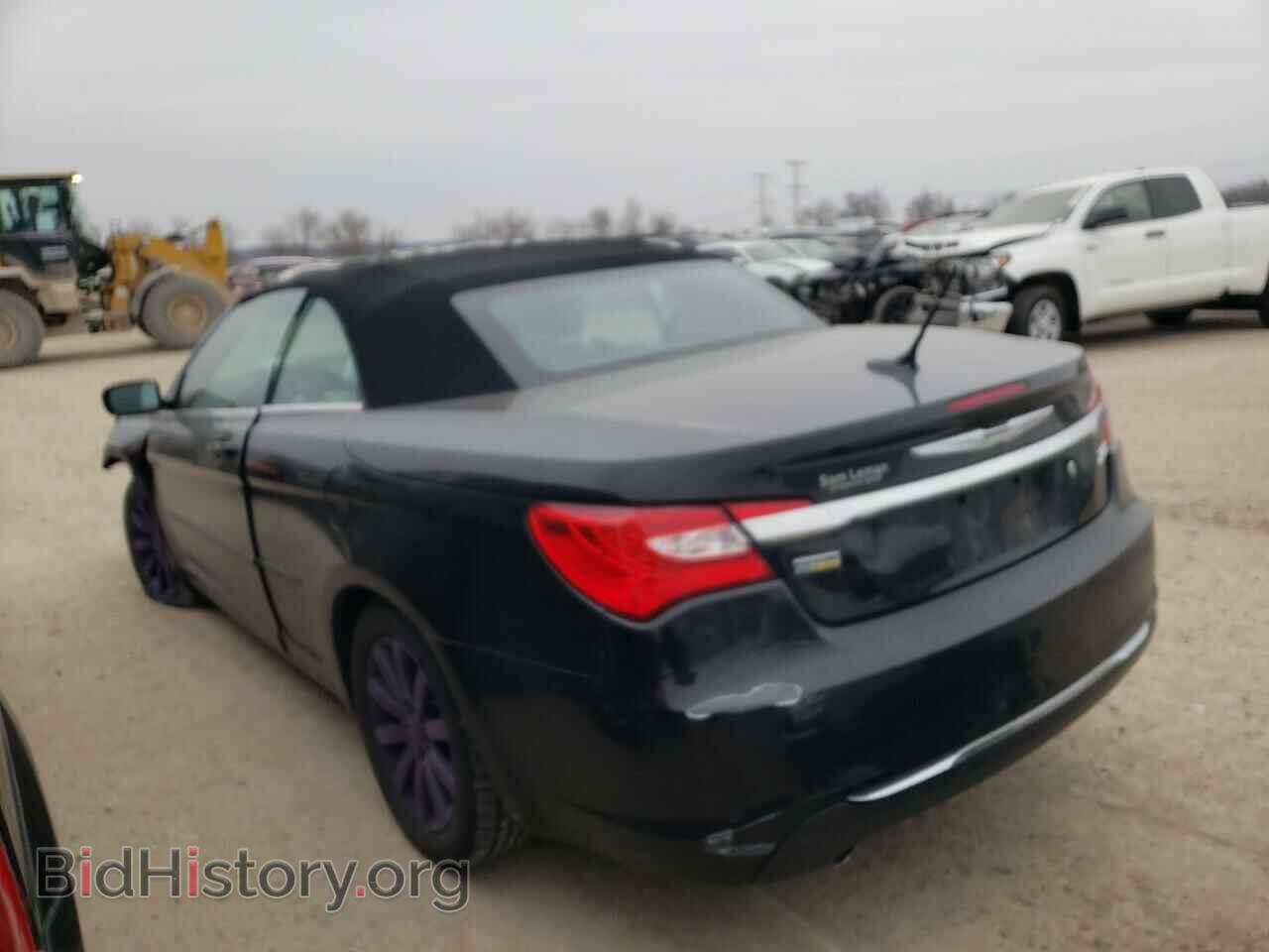 2013 CHRYSLER 200 - VIN: 1C3BCBEG7DN659465 - Фото 2