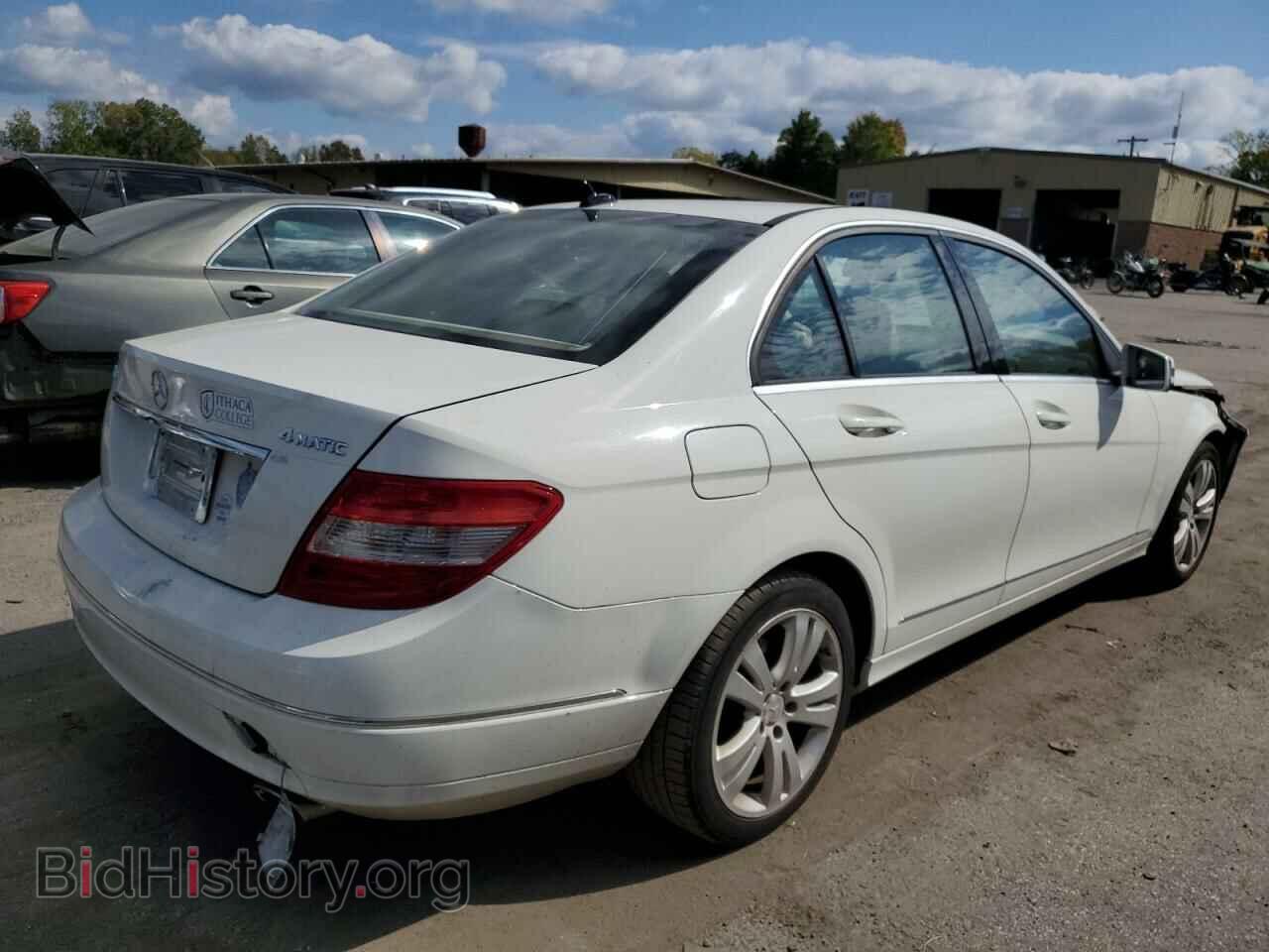 2011 MERCEDES-BENZ C-CLASS - VIN: WDDGF8BB4BR139613 - Фото 3