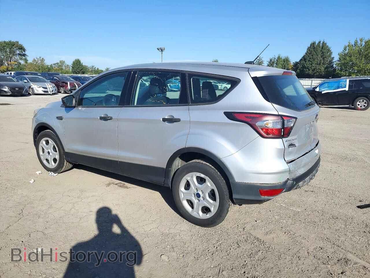 2017 FORD ESCAPE - VIN: 1FMCU0F72HUB06388 - Фото 2