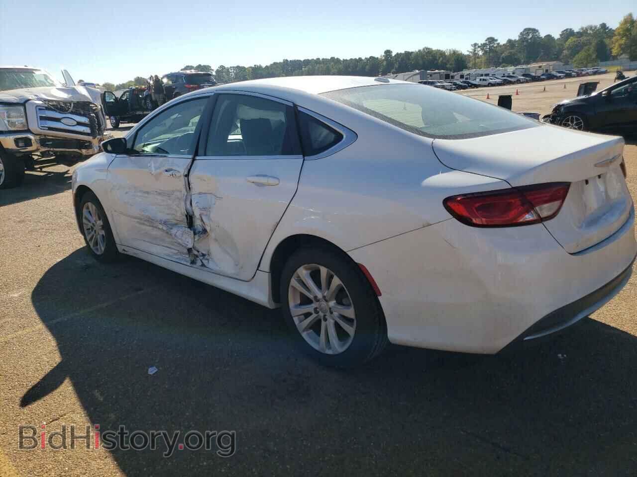 2015 CHRYSLER 200 - VIN: 1C3CCCAB6FN726113 - Фото 2