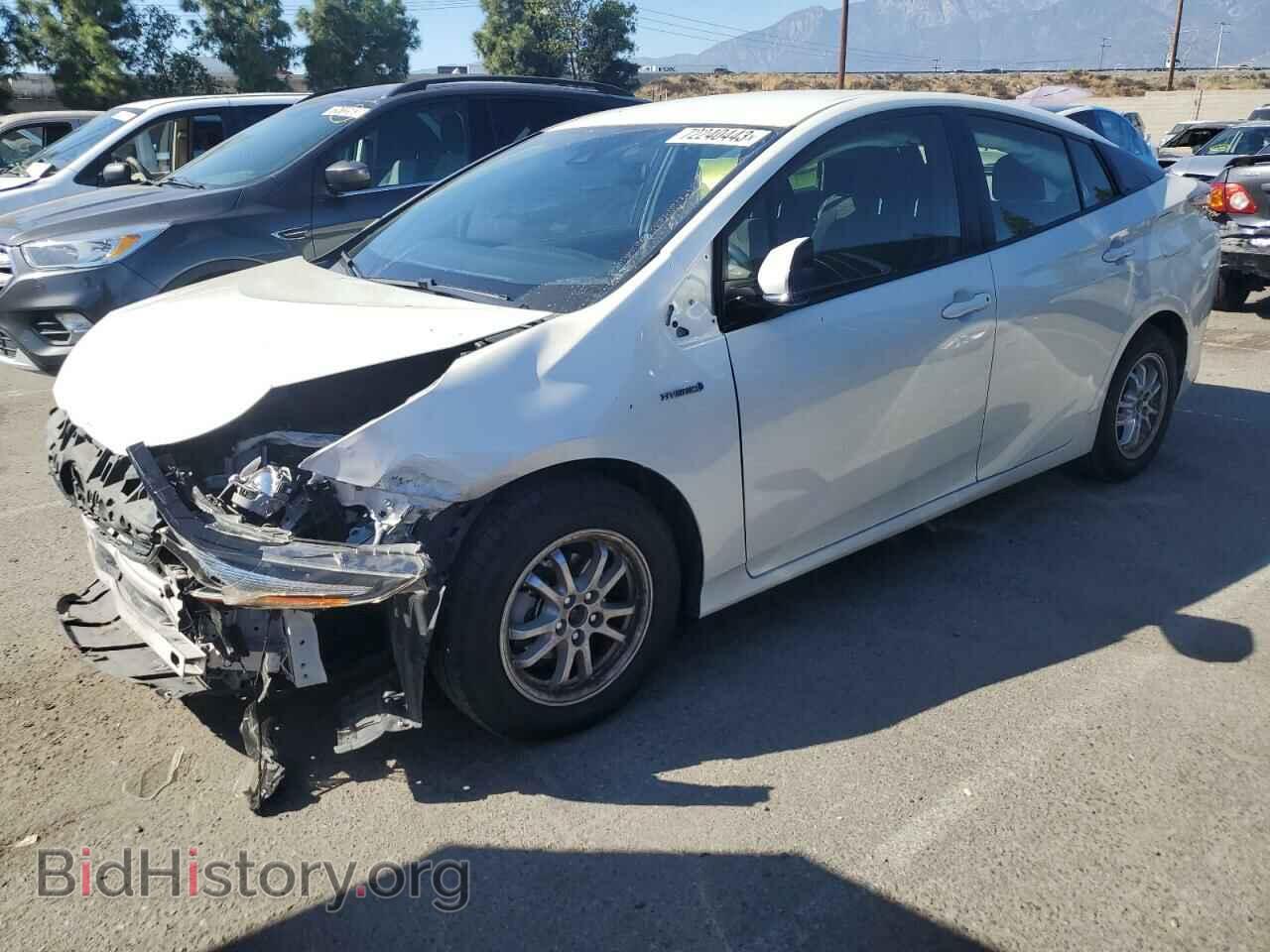 Фотография JTDKARFU3H3533071 - TOYOTA PRIUS 2017