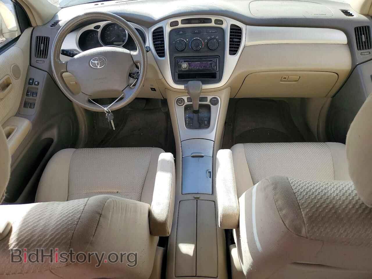 2005 TOYOTA HIGHLANDER - VIN: JTEGP21A450044695 - Фото 8