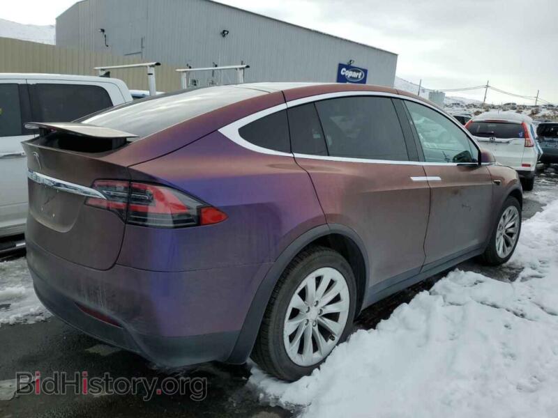 2016 Tesla MODEL X (VIN 5YJXCAE24GF030104) — фото 3 из 13