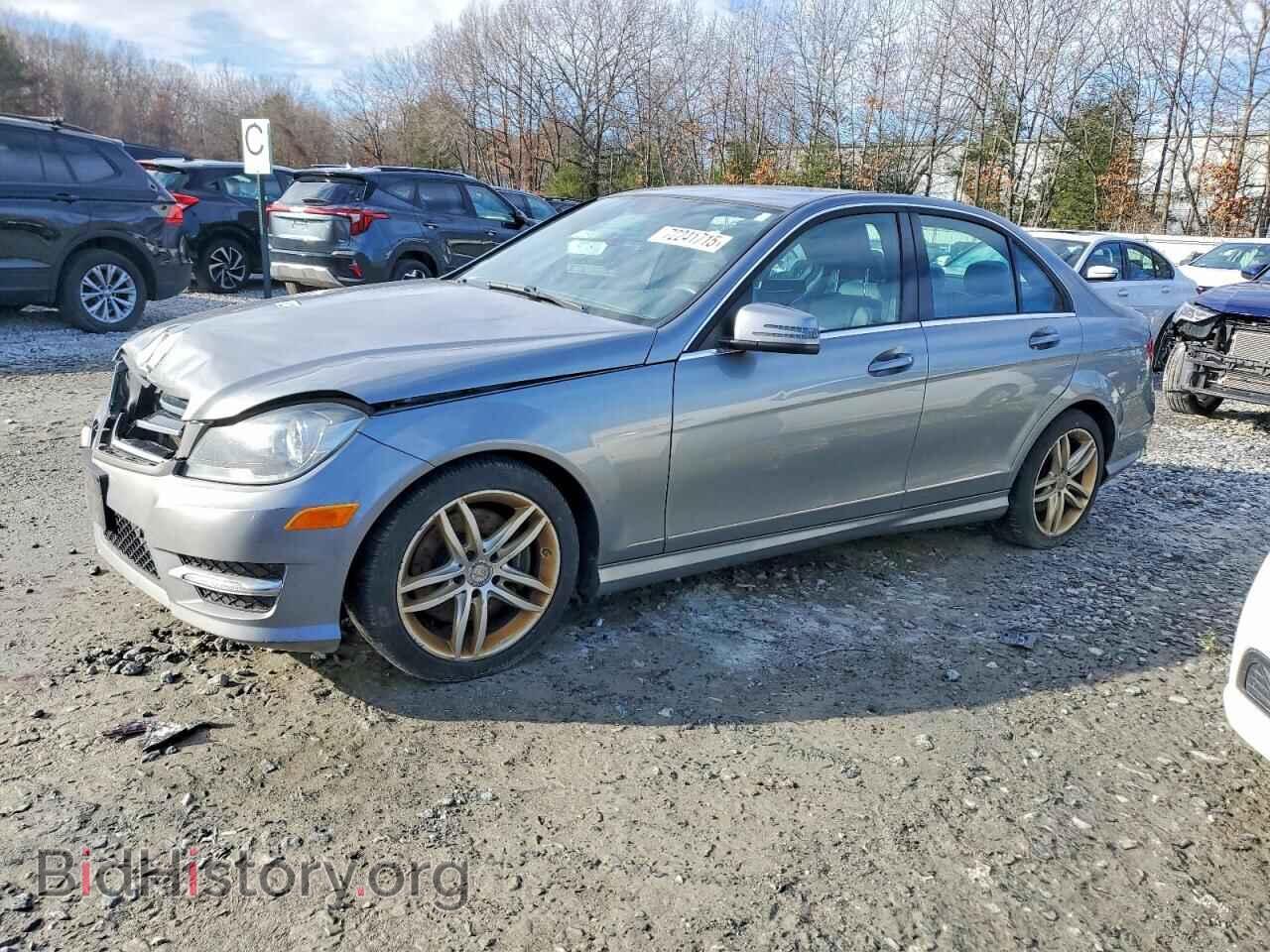 Photo WDDGF8AB7EA946874 - MERCEDES-BENZ C-CLASS 2014
