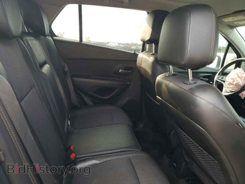 2020 Chevrolet TRAX (VIN KL7CJLSBXLB015587) — фото 10 из 12
