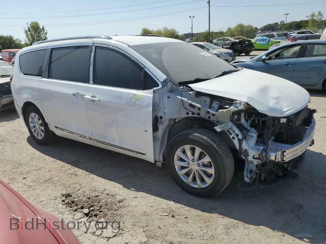 2018 CHRYSLER PACIFICA - VIN: 2C4RC1BG3JR278932 - Фото 4