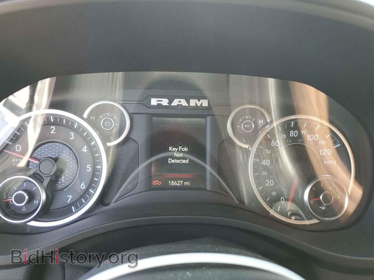 2020 RAM 1500 - VIN: 1C6SRFBT2LN284464 - Фото 9