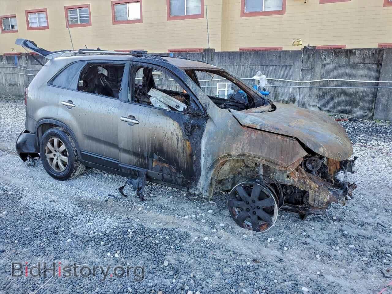 2013 KIA SORENTO - VIN: 5XYKT3A68DG328013 - Фото 4