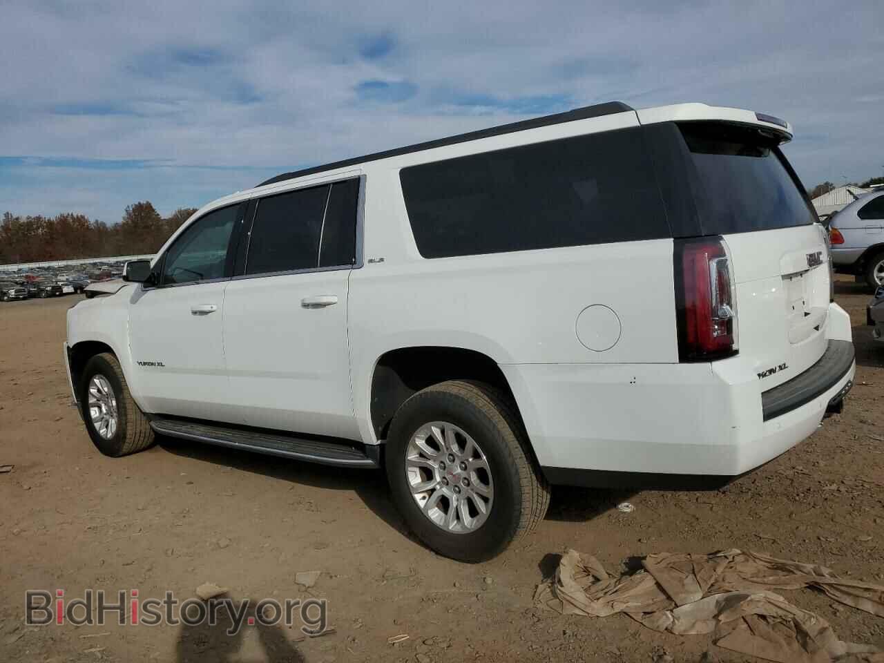 2019 GMC YUKON - VIN: 1GKS2FKC7KR117977 - Фото 2