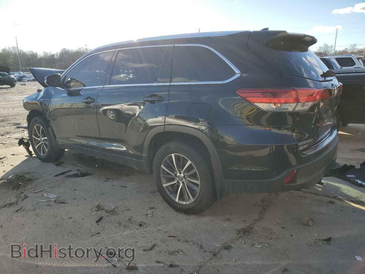 2018 TOYOTA HIGHLANDER - VIN: 5TDJZRFHXJS526811 - Фото 2