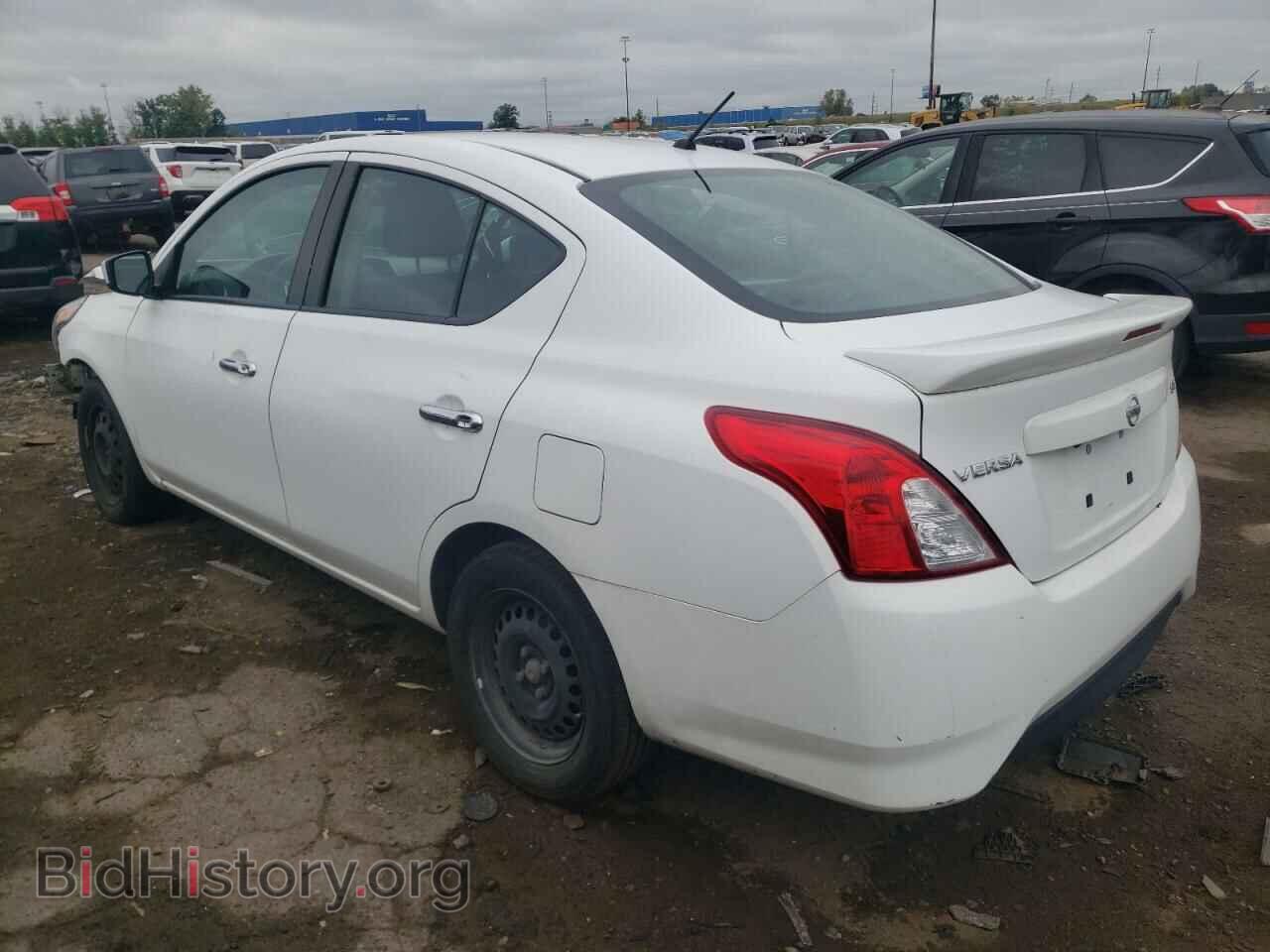 2019 NISSAN VERSA - VIN: 3N1CN7AP2KL851373 - Фото 2